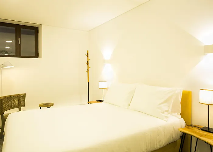 Bo - Alvares Cabral Porto