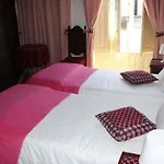 Bo - álvares Cabral Pensión 4*