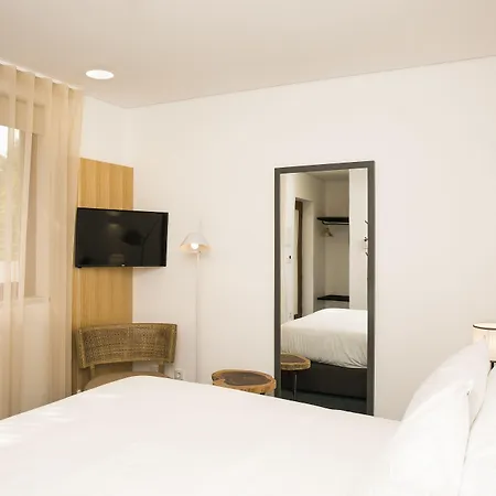 Guest house Bo - Alvares Cabral Porto