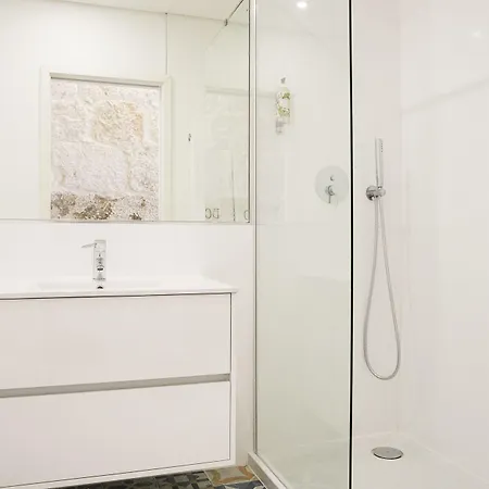 Bo - Alvares Cabral 4* Porto