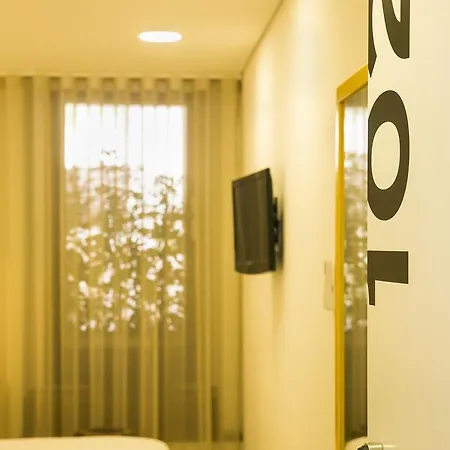 Guest house Bo - Alvares Cabral Porto