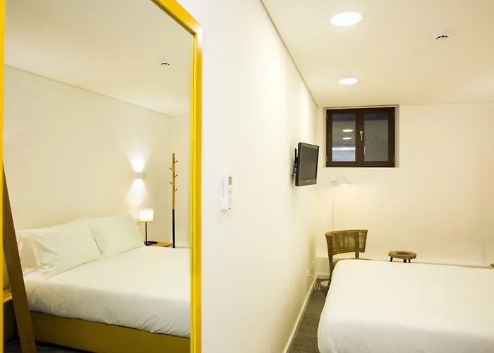 Gasthof Bo - Alvares Cabral Porto